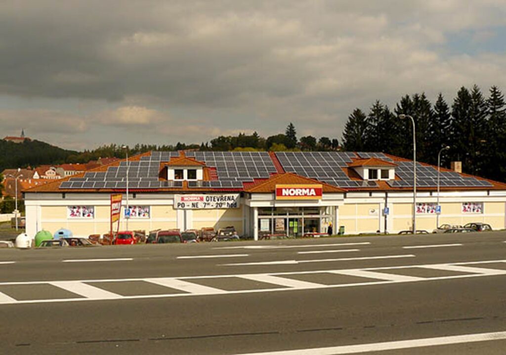Šikmá tašková střecha